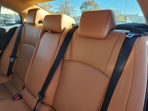 Used 2022 Lexus ES 350 w/ Premium Package image 12