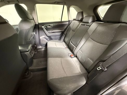Used 2019 Toyota RAV4 XLE image 13
