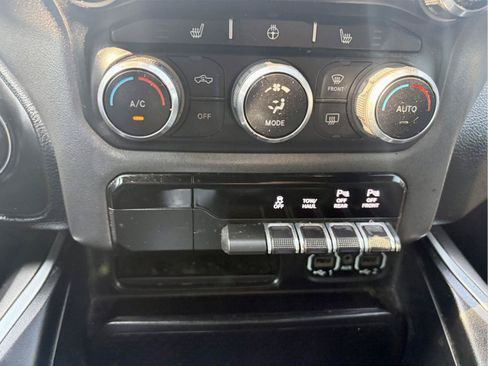 Used 2021 RAM 1500 Big Horn AWD/4WD image 15
