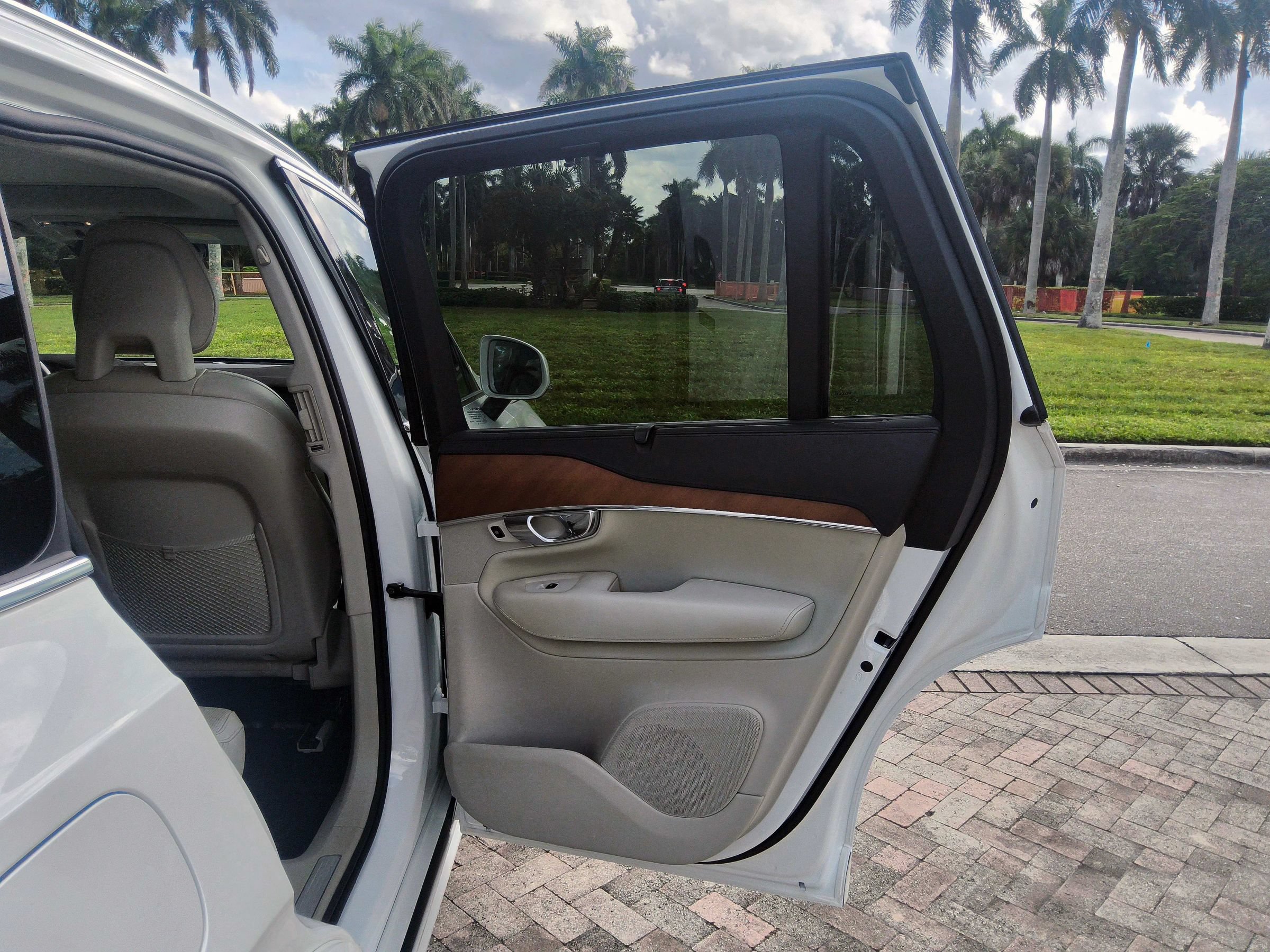 Used 2016 Volvo XC90 T6 Inscription AWD/4WD image 44
