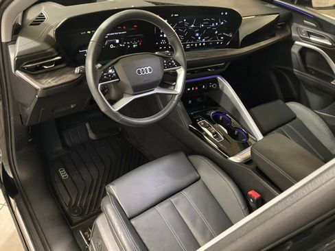 Certified 2025 Audi Q5 Premium Plus w/ Premium Plus image 20