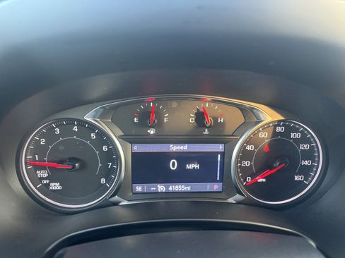 Used 2024 GMC Terrain SLT FWD image 19