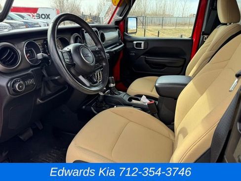 Used 2021 Jeep Wrangler Sport image 7