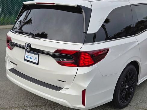 New 2026 Honda Odyssey Sport-L image 10