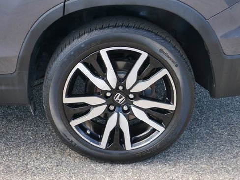 Used 2022 Honda Pilot Touring image 9