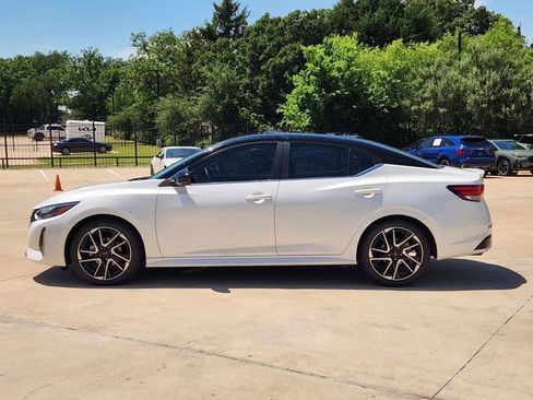 Used 2024 Nissan Sentra SR FWD image 4