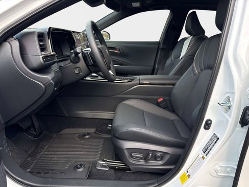 New 2026 Toyota Crown Platinum AWD/4WD image 22