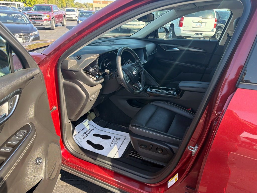Used 2021 Buick Envision Essence w/ Sport Touring Package AWD/4WD image 10