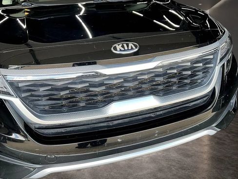 Used 2021 Kia Seltos S FWD image 36