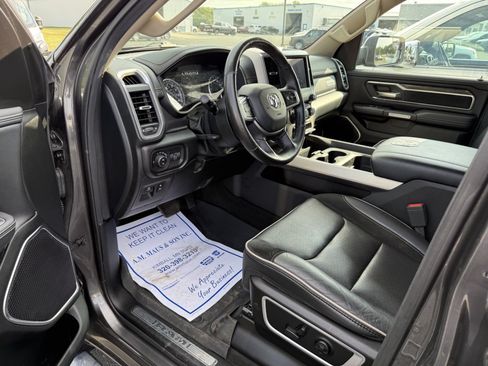 Used 2020 RAM 1500 Laramie AWD/4WD image 9