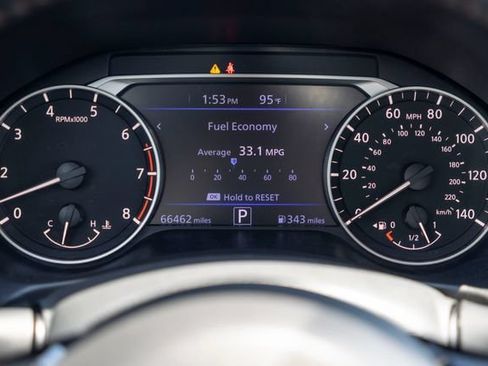 Used 2024 Nissan Altima 2.5 SR FWD image 20