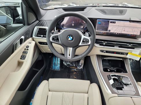 New 2026 BMW X5 M60i w/ Climate Comfort Package image 15