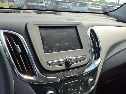 Used 2024 Chevrolet Equinox LS FWD image 10