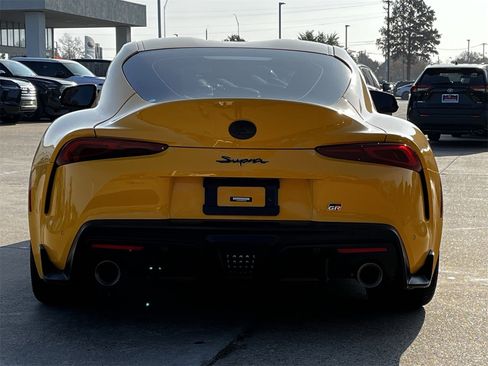 Used 2023 Toyota Supra Premium image 5