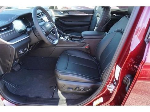 New 2023 Jeep Grand Cherokee Limited AWD/4WD image 11