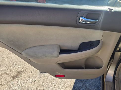 Used 2006 Honda Accord LX image 12