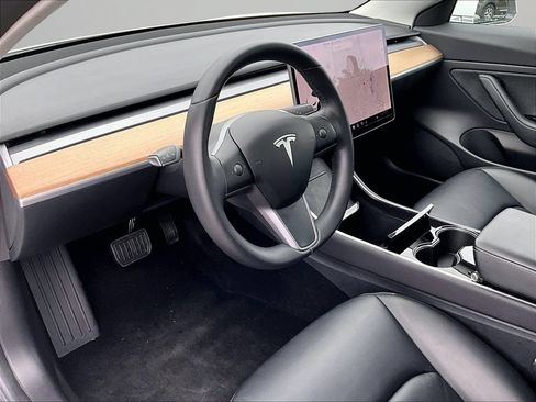 Used 2019 Tesla Model 3 Standard Range Plus RWD image 14