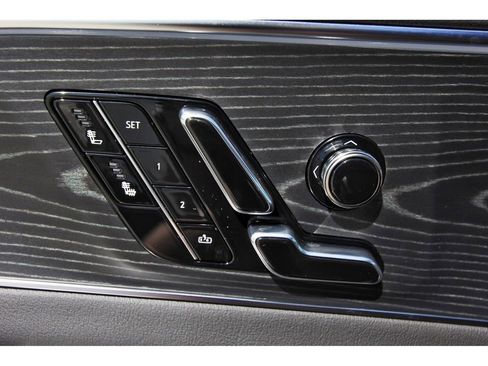 New 2026 Cadillac Lyriq Luxury image 22