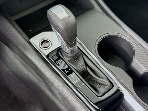 Used 2025 Nissan Altima 2.5 S image 16