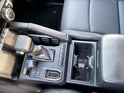 Used 2024 Toyota Tacoma SR image 19