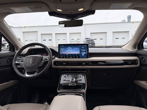 Certified 2022 Lincoln Nautilus Reserve w/ Equipment Group 201A image 18