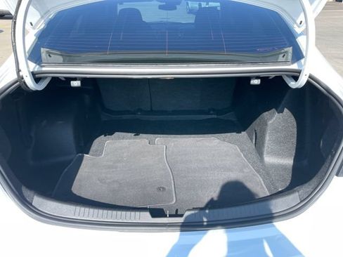 Used 2023 Chevrolet Malibu RS FWD image 32