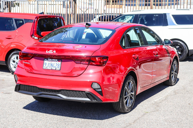 Used 2024 Kia Forte LXS FWD image 8