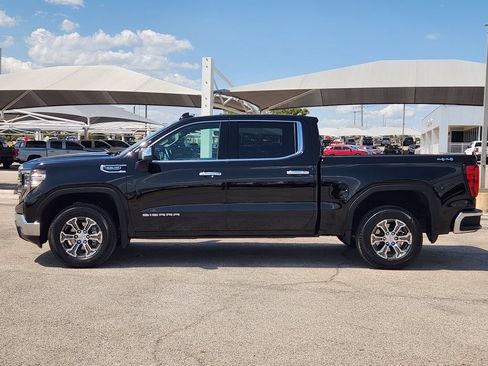 Certified 2026 GMC Sierra 1500 SLT AWD/4WD image 4