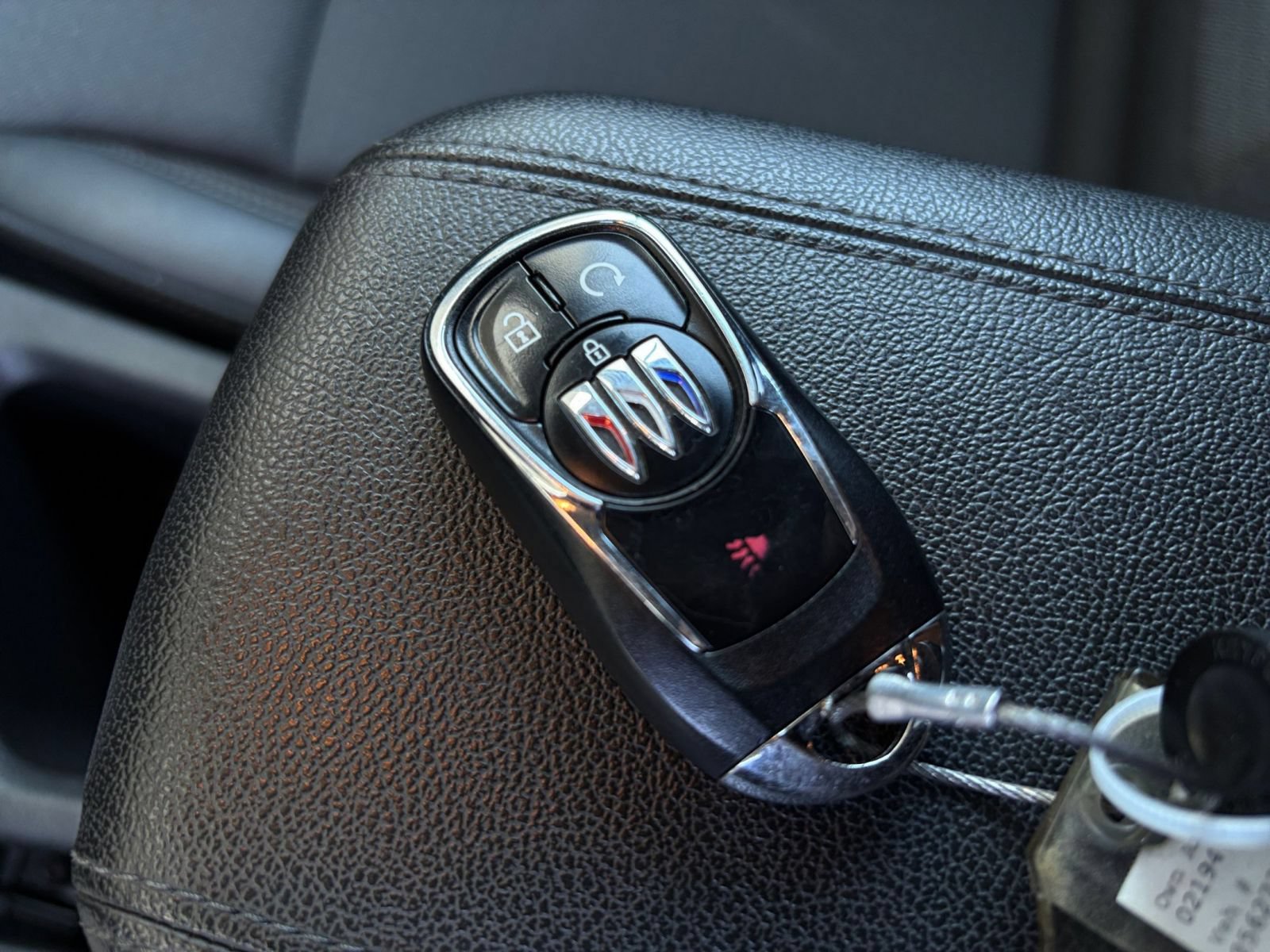 Used 2025 Buick Encore GX Preferred AWD/4WD image 24