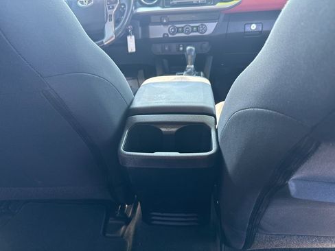 Used 2019 Toyota Tacoma SR5 image 29