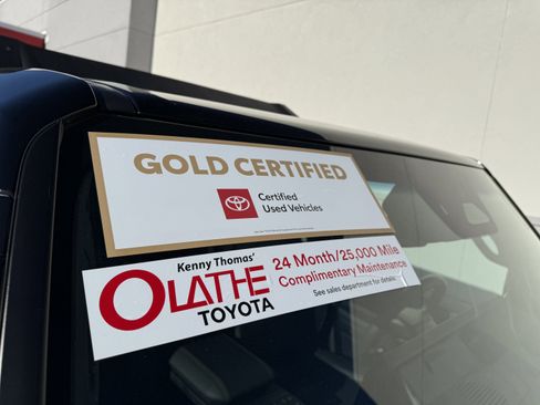 Certified 2024 Toyota Land Cruiser image 40