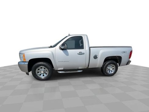 Used 2012 Chevrolet Silverado 1500 W/T w/ LS Package AWD/4WD image 5