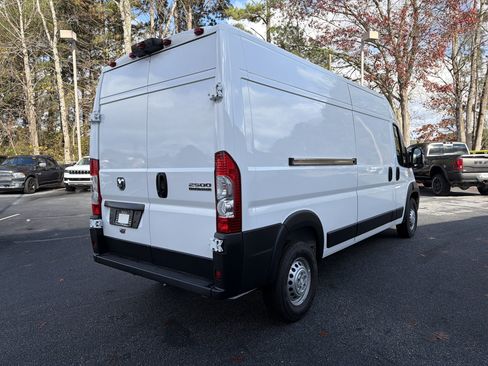 Used 2025 RAM ProMaster 2500 image 6