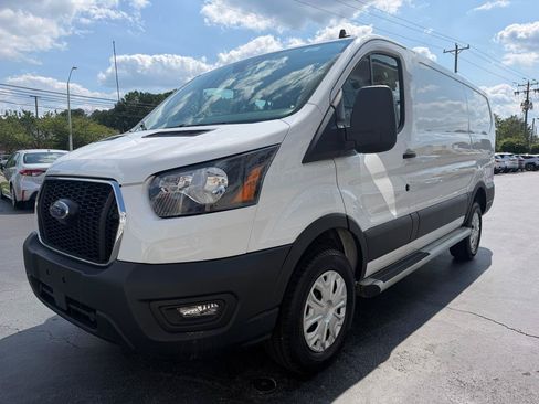 Used 2025 Ford Transit 250 Low Roof w/ Exterior Upgrade Package RWD image 4