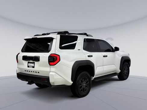 Used 2025 Toyota 4Runner SR5 image 12