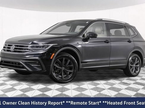 Used 2024 Volkswagen Tiguan SE FWD image 2