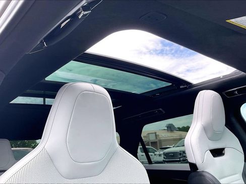 Used 2024 Land Rover Range Rover Sport SV Edition One Carbon Bronze image 29