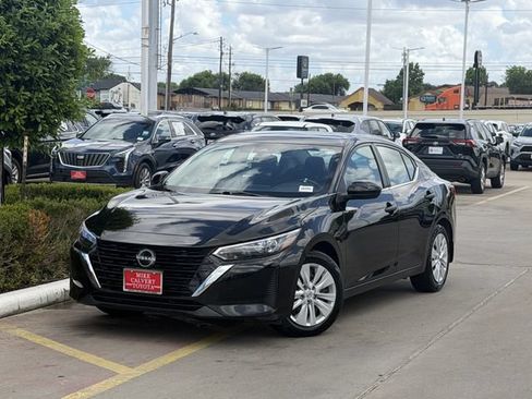 Used 2024 Nissan Sentra S FWD image 2