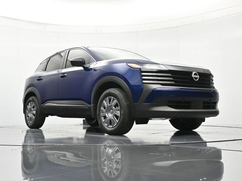 Certified 2025 Nissan Kicks S image 37