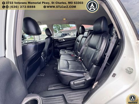 Used 2020 Nissan Pathfinder SL AWD/4WD image 11