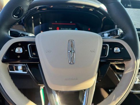 New 2025 Lincoln Corsair Grand Touring w/ Equipment Group 302A AWD/4WD image 18