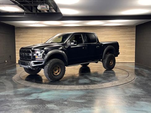 Used 2020 Ford F150 Raptor w/ Equipment Group 802A Luxury AWD/4WD image 5
