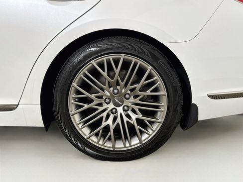 Used 2021 Genesis G90 5.0 Ultimate AWD/4WD image 32