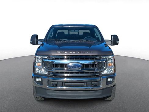 Used 2022 Ford F250 XLT w/ XLT Value Package image 3
