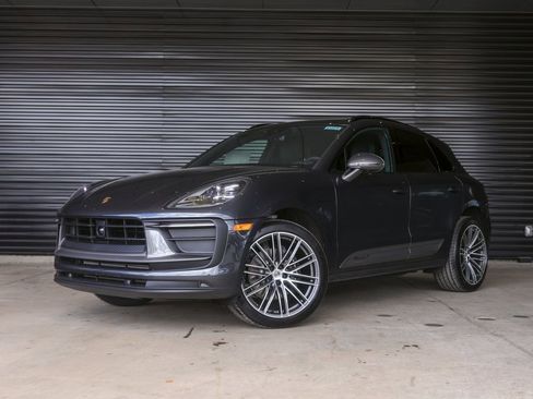New 2026 Porsche Macan T AWD/4WD image 1