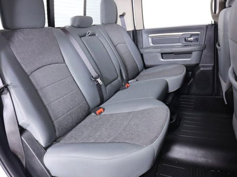 Used 2017 RAM 2500 SLT w/ Luxury Group AWD/4WD image 41