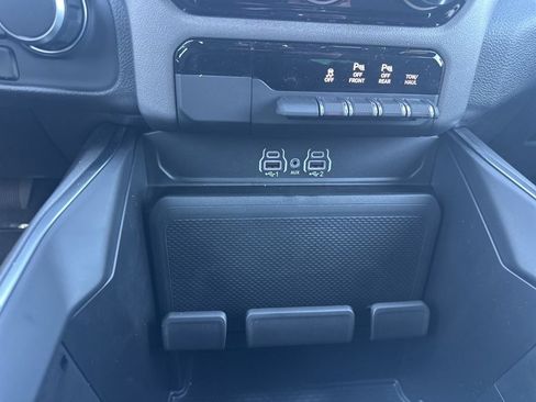 New 2026 RAM 1500 Express AWD/4WD image 19