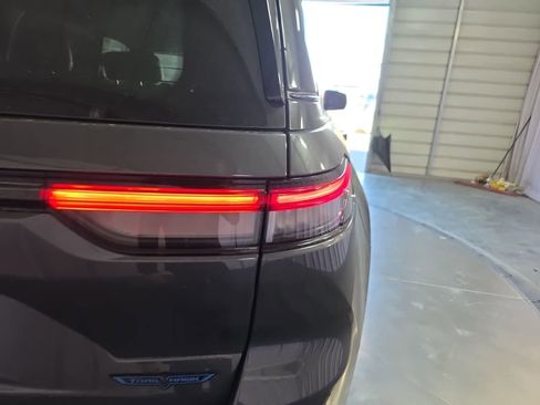 Used 2023 Jeep Grand Cherokee Trailhawk w/ Advanced Protech Group II image 9