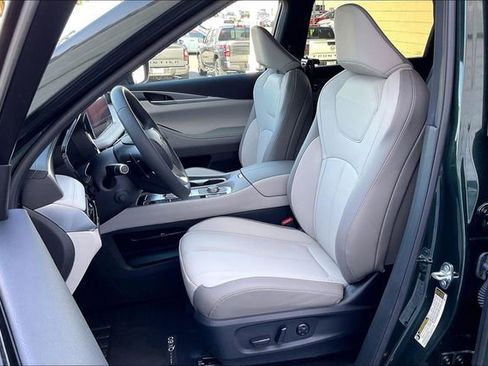 New 2026 INFINITI QX60 Luxe w/ Family Package AWD/4WD image 8