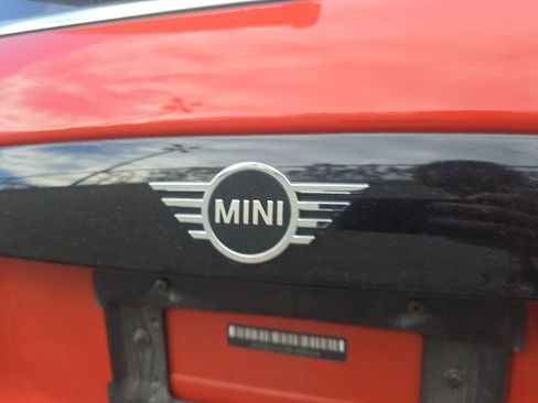 Used 2020 MINI Cooper 4-Door Hardtop w/ Storage Package image 9